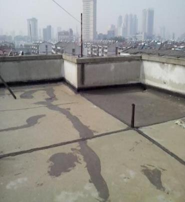 贡觉漏水维修 楼顶漏水是什么原因，楼顶漏水维修方法是什么?